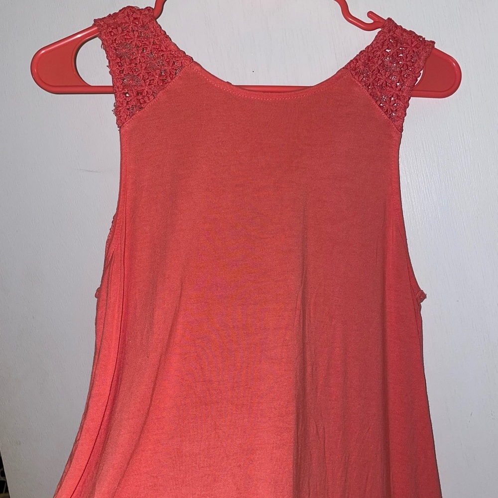 Floral lace tank